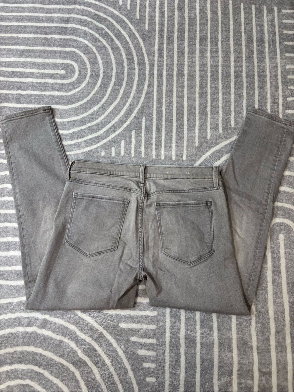 Banana Republic Jeans, Light Gray Skinny Ankle, Subtle Distress Denim, 30x26 - Picture 8 of 11